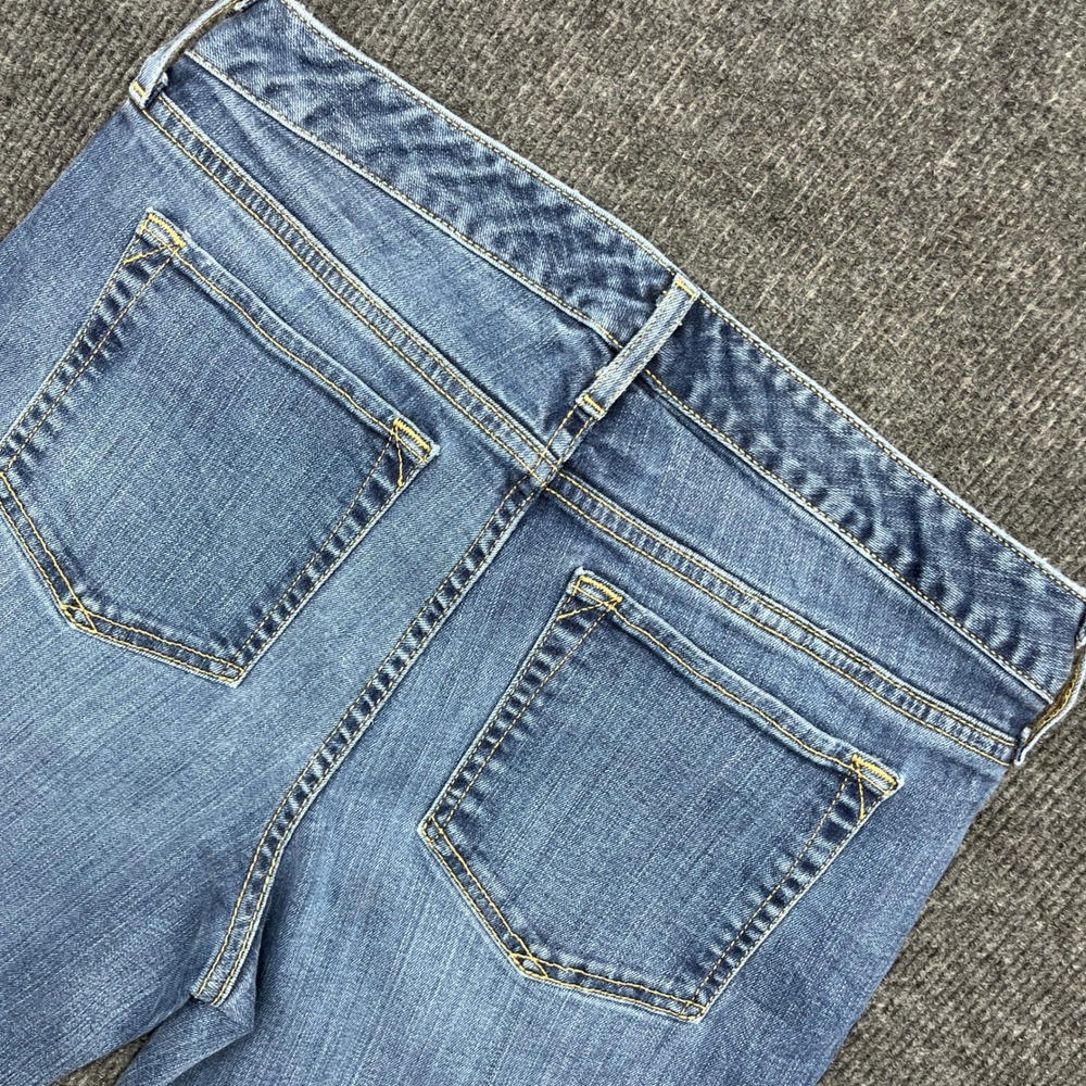 Eddie Bauer Slightly Curvy Bootcut Jeans Womens Size 6 Medium Wash Blue Denim